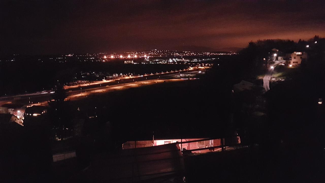 Vila Gnezdo Vid-Ik Catez ob Savi Exteriér fotografie